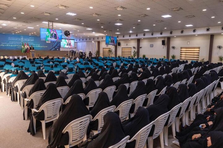 تقرير مصور/ حفل تخرج طالبات مدارس الكفيل الدينية النسوية في كربلاء المقدسة