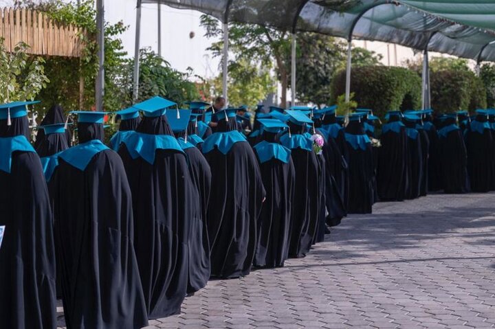 تقرير مصور/ حفل تخرج طالبات مدارس الكفيل الدينية النسوية في كربلاء المقدسة