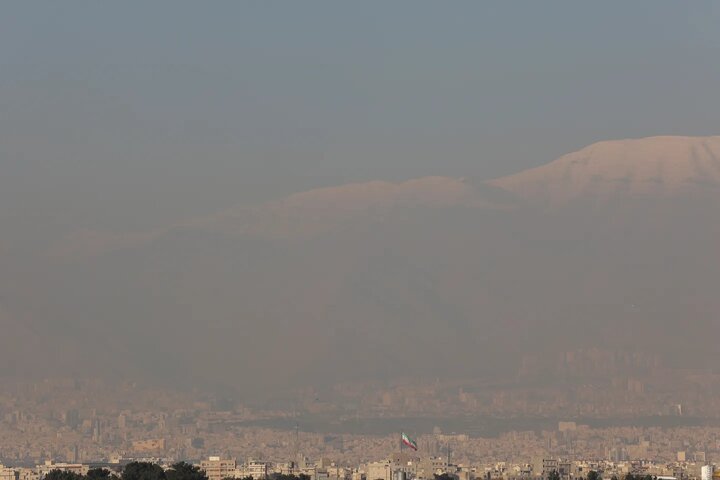 استاندار قم: سالانه ۷۵ روز قم گرفتار گرد و غبار است