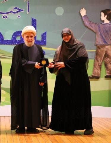 «سید حسن نصرالله» عشق ما به ولایت فقیه راعمیق‌تر کرد/ سید با سخنرانی‎‌هایش به نیازهای مردم پاسخ می‌داد