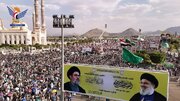 تحت شعار "مع غزة.. يمن الإيمان في جهاد وثبات واستنفار".. جماهير غفيرة تحتشد دعما لفلسطين في صنعاء