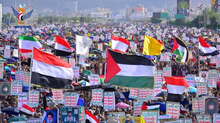 تقرير مصور/ بالعاصمة صنعاء اليمنية.. حشود مليونية في مسيرة دعما لغزة
