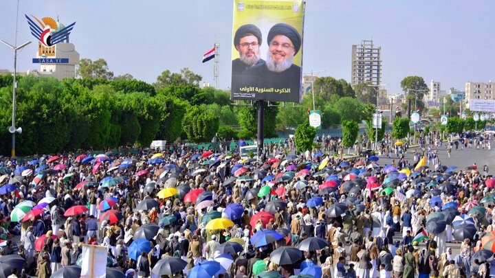 تقرير مصور/ بالعاصمة صنعاء اليمنية.. حشود مليونية في مسيرة دعما لغزة