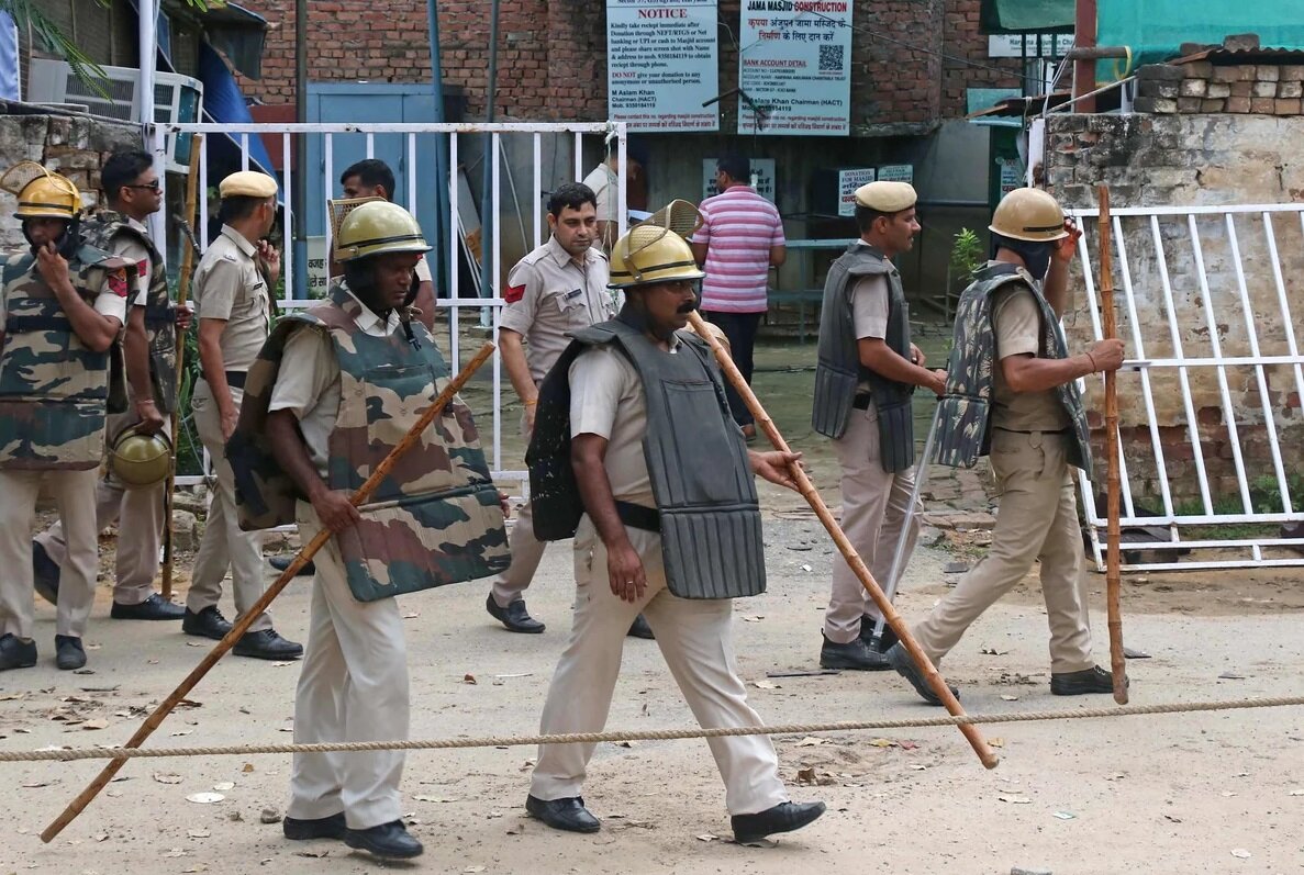 ویدیو | حمله وحشیانه پلیس هند به راهپیمایی مسلمانان