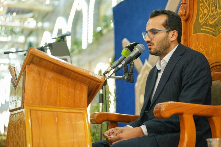 تقرير مصور/ المجمع العلمي يستأنف محفل عرش التلاوة الأسبوعي للقرآن الكريم في صحن أبي الفضل العباس(ع)