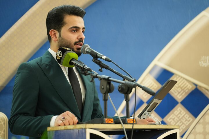 تقرير مصور/ المجمع العلمي يستأنف محفل عرش التلاوة الأسبوعي للقرآن الكريم في صحن أبي الفضل العباس(ع)