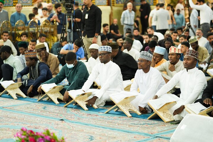 تقرير مصور/ المجمع العلمي يستأنف محفل عرش التلاوة الأسبوعي للقرآن الكريم في صحن أبي الفضل العباس(ع)