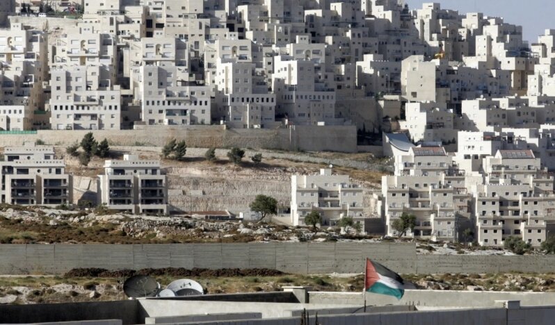 Birleşmiş Milletler, işgal altındaki Batı Şeria’daki yerleşimlerle bağlantılı 68 şirketi daha kara listeye ekledi ve insan hakları ihlallerine katkı s