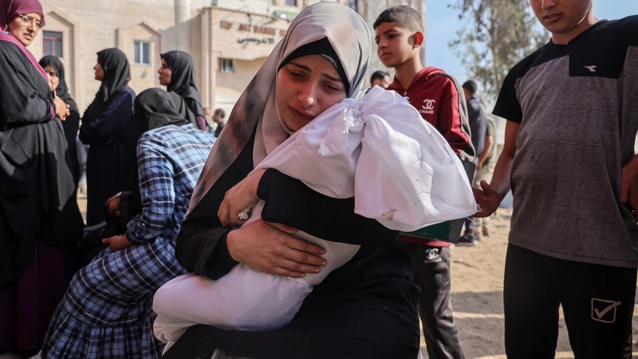 İsrail'in Gazze'ye saldırılarında şehit sayısı 66 bini aştı