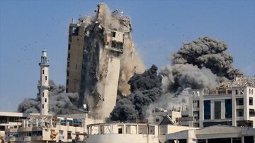 Israel bombardeia outra torre na Faixa de Gaza, forçando o deslocamento de centenas de pessoas