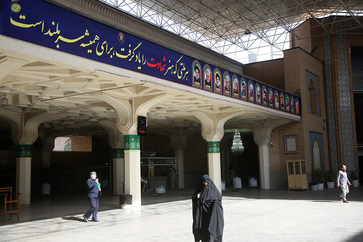 Photos: Pictures of martyrs installed at Hazrat Masoumeh Holy Shrine