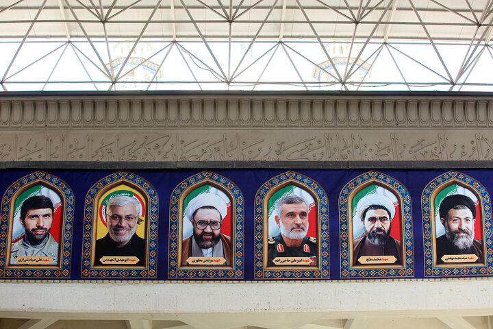 Photos: Pictures of martyrs installed at Hazrat Masoumeh Holy Shrine