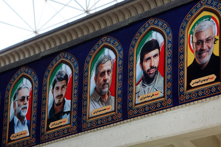 Photos: Pictures of martyrs installed at Hazrat Masoumeh Holy Shrine