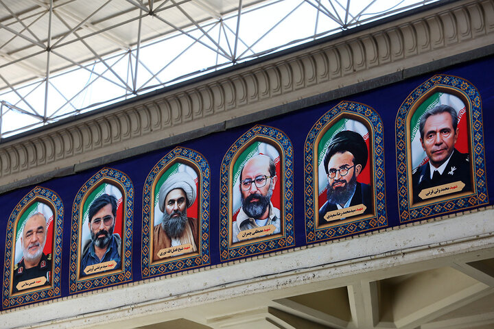 Photos: Pictures of martyrs installed at Hazrat Masoumeh Holy Shrine