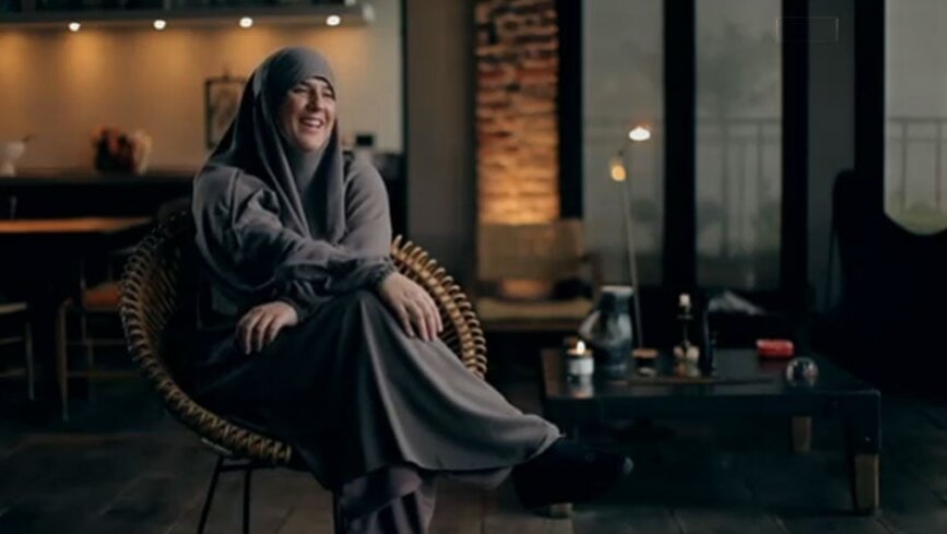 ملانی دیامز؛ خوانندۀ سابق فرانسوی که اسلام نقطۀ عطف زندگی‌اش شد