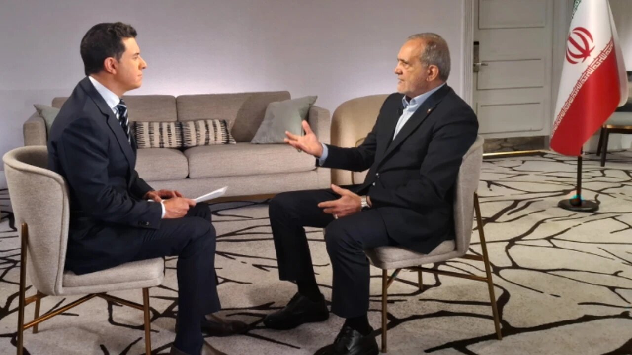 İran Cumhurbaşkanı: Biz ABD ile müzakere masasındayken bize saldırdı