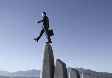 Kamatayang Misteryoso ng Embahador ng South Africa sa Paris; Kahina-hinalang Pagkahulog mula sa Ika-22 Palapag