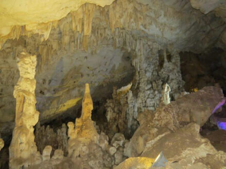 Əsrarəngiz Talış Sil-Silə Dağları. Xalxalın “Yəxqan (Buz) Mağarası"ndakı əcaiblik \ Foto
