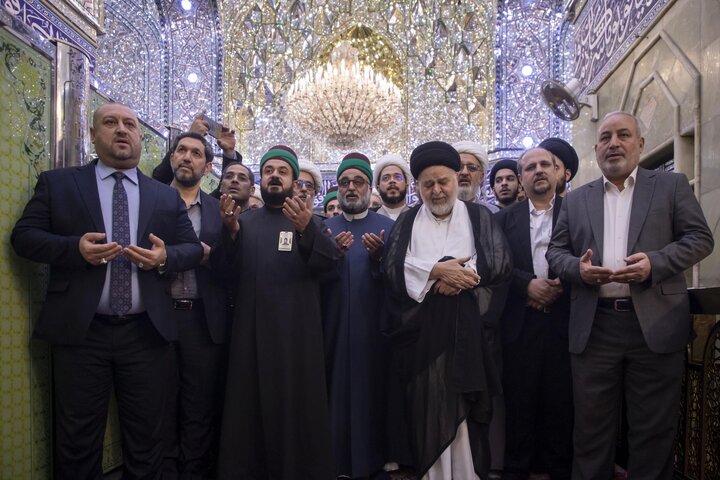 الوكيل العام للمرجعية الدينية العليا السيد جواد الشهرستاني يزور العتبة العباسية المقدسة