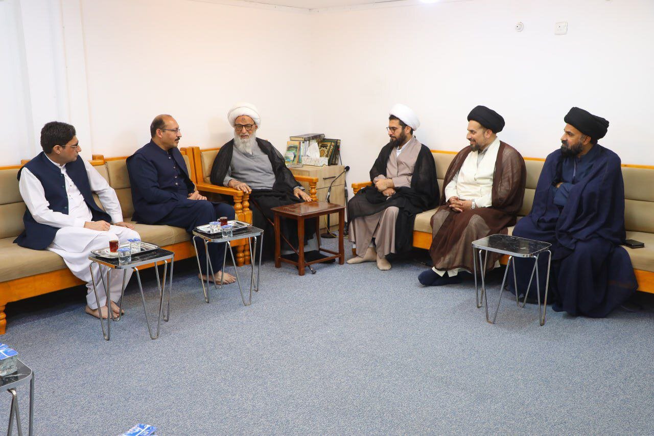 آية الله النجفي: أهمية تهيئةِ الظروفِ الآمنة والقانونية للزائرينَ ‏الوافدينَ إلى العتبات المقدّسة