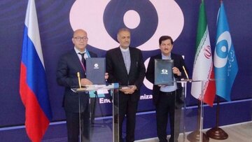 ইরান-রাশিয়া-২৫ বিলিয়ন ডলারের পারমাণবিক বিদ্যুৎকেন্দ্র নির্মাণ চুক্তি করল।