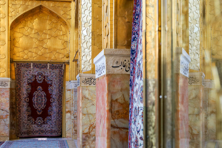 تقرير مصور/ الإیوان الذهبي لصحن الثورة الإسلامية في الحرم الرضوي الشریف