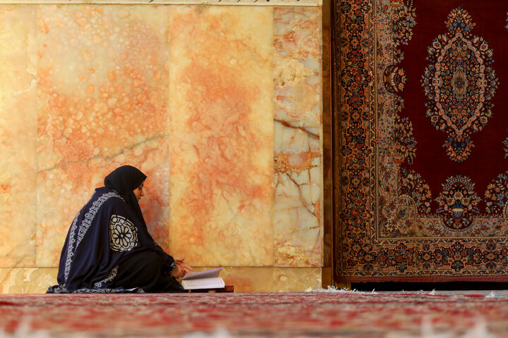 تقرير مصور/ الإیوان الذهبي لصحن الثورة الإسلامية في الحرم الرضوي الشریف