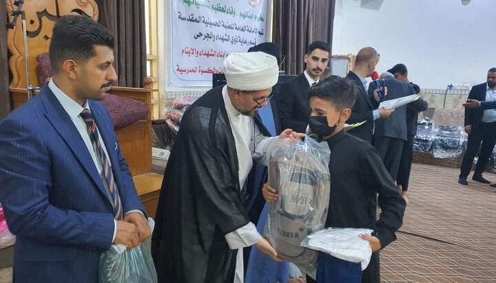 تقرير مصور/ العتبة الحسينية تكرم أبناء الشهداء في مدارسهم بعدد من المحافظات الجنوبية في العراق