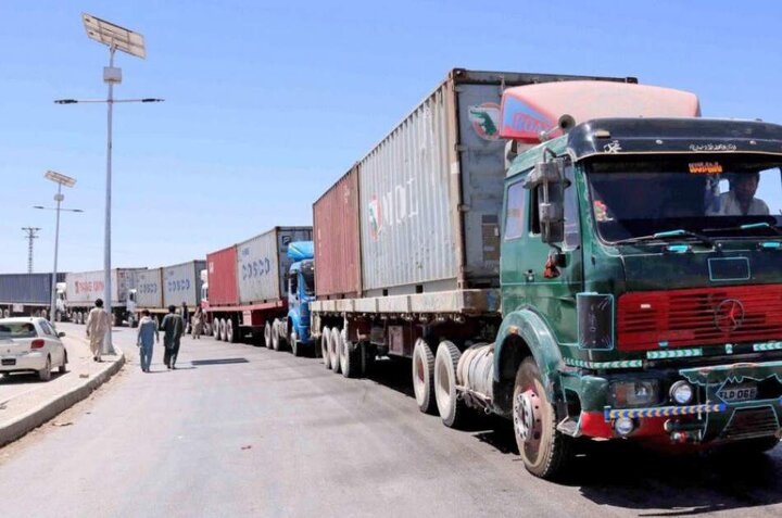 قطعی اینترنت در افغانستان؛ توقف کامل صادرات در مرز دوغارون و صف ۸۰۰ خودروی باربری