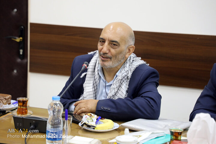 گزارش تصویری | دیدار اعضای گروه قمر بنی هاشم(ع) با دبیرکل مجمع جهانی اهل بیت(ع)