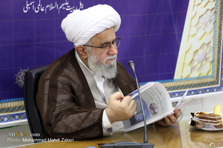 دیدار اعضای گروه قمر بنی هاشم(ع) با دبیرکل مجمع جهانی اهل بیت(ع)