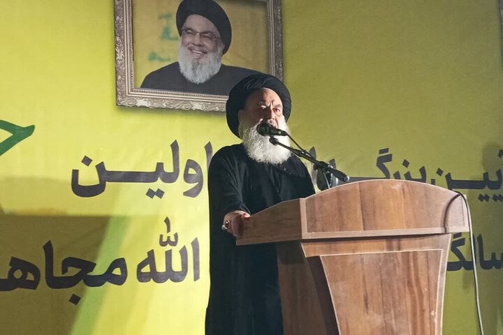 ارتش مقاومت زیر پرچم ولایت ادامه مسیر شهید نصرالله را تضمین می‌کند/ وحدت و اطاعت از ولی فقیه شرط پیروزی در برابر دشمنان