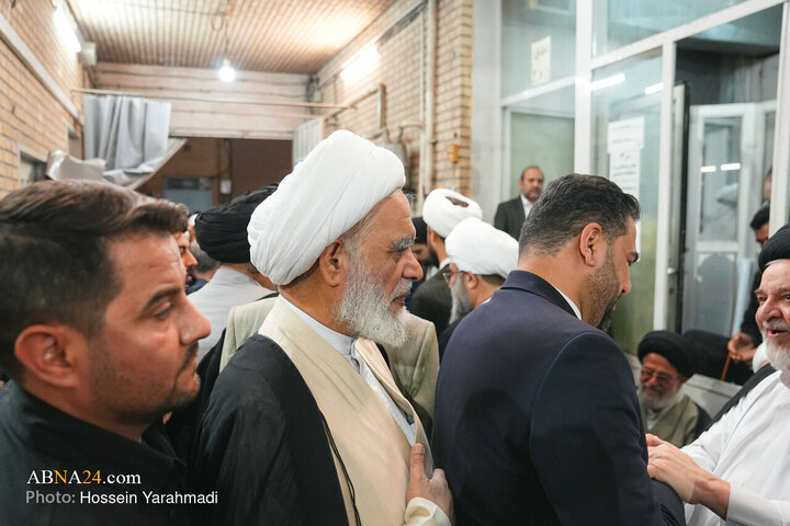 مراسم ترحیم همسر حضرت آیت الله سیستانی در قم