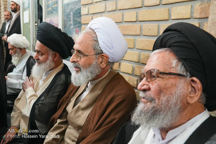 مراسم ترحیم همسر حضرت آیت الله سیستانی در قم