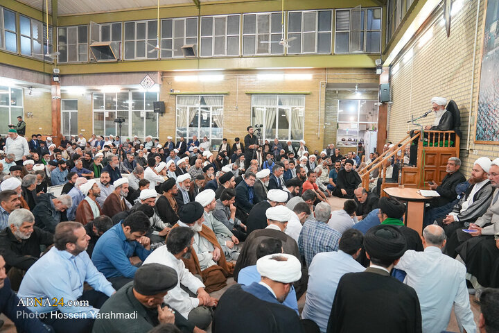 مراسم ترحیم همسر حضرت آیت الله سیستانی در قم