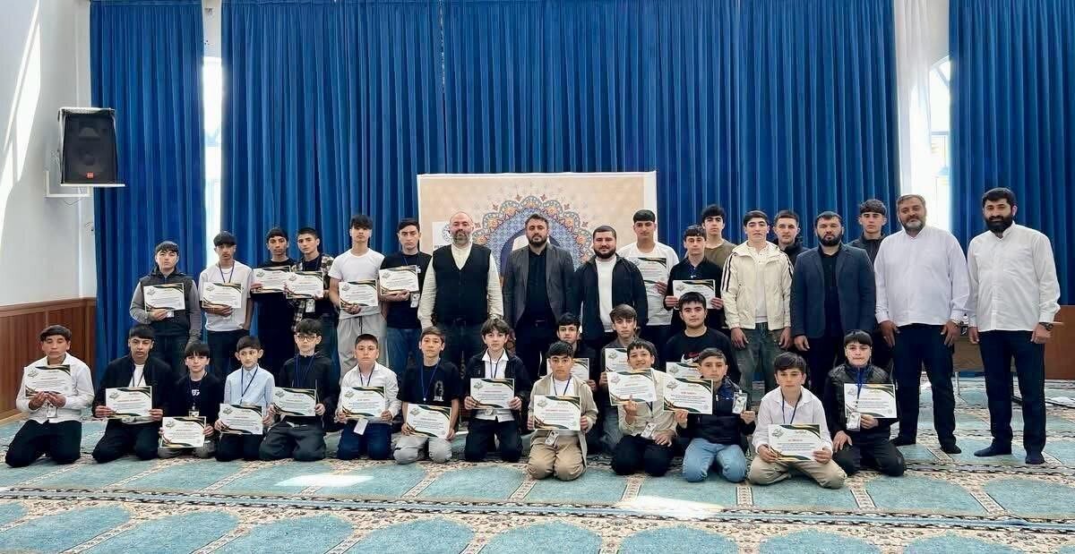 تحصیل بیش از ۷۰۰ دانش‌آموز در ۵۰ دوره قرآن تحت نظر اداره کل مسلمانان گرجستان