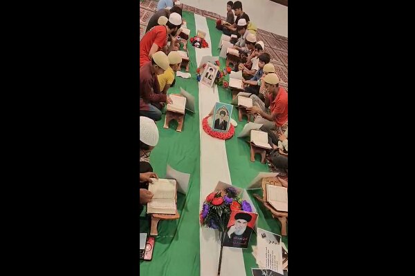 Kashmiri Youth Recite Quran to Mark Martyrdom Anniversary of Sayyed Nasrallah