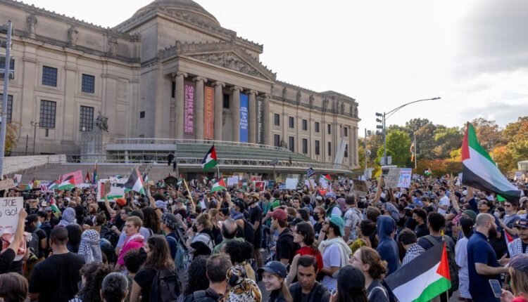 New York Times: Unprecedented decline in American support for “Israel”, growing sympathy for Palestinians