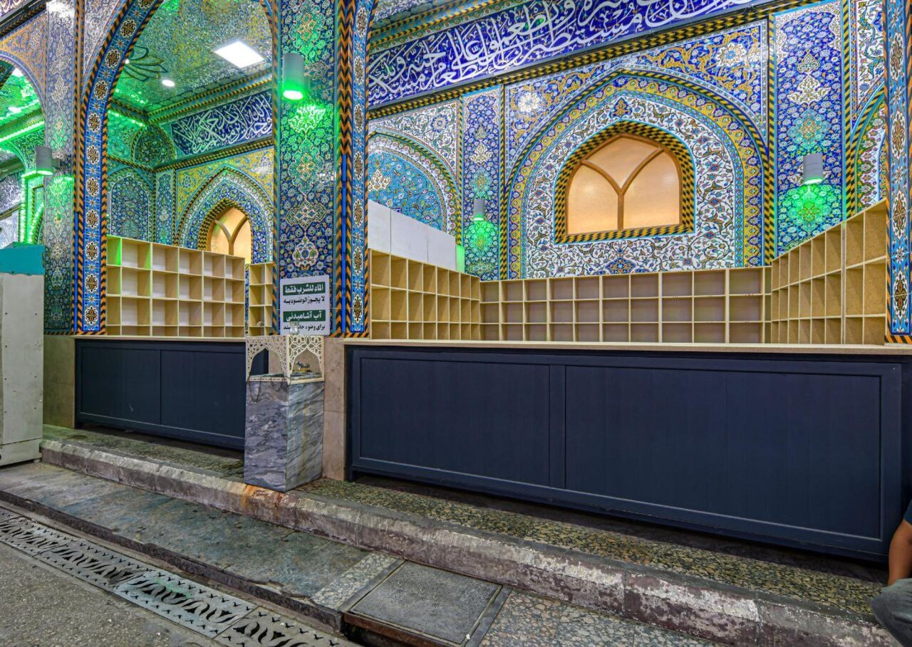 Carrying out service works at Maqam of Imam Al-Mahdi in Karbala