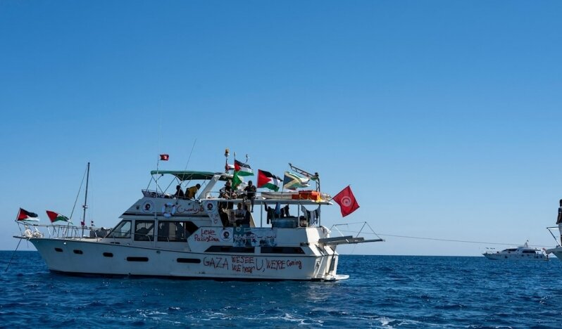 İsrail Savaş Gemileri Sumud Dayanışma Filosuna Provokatif Saldırı Düzenledi