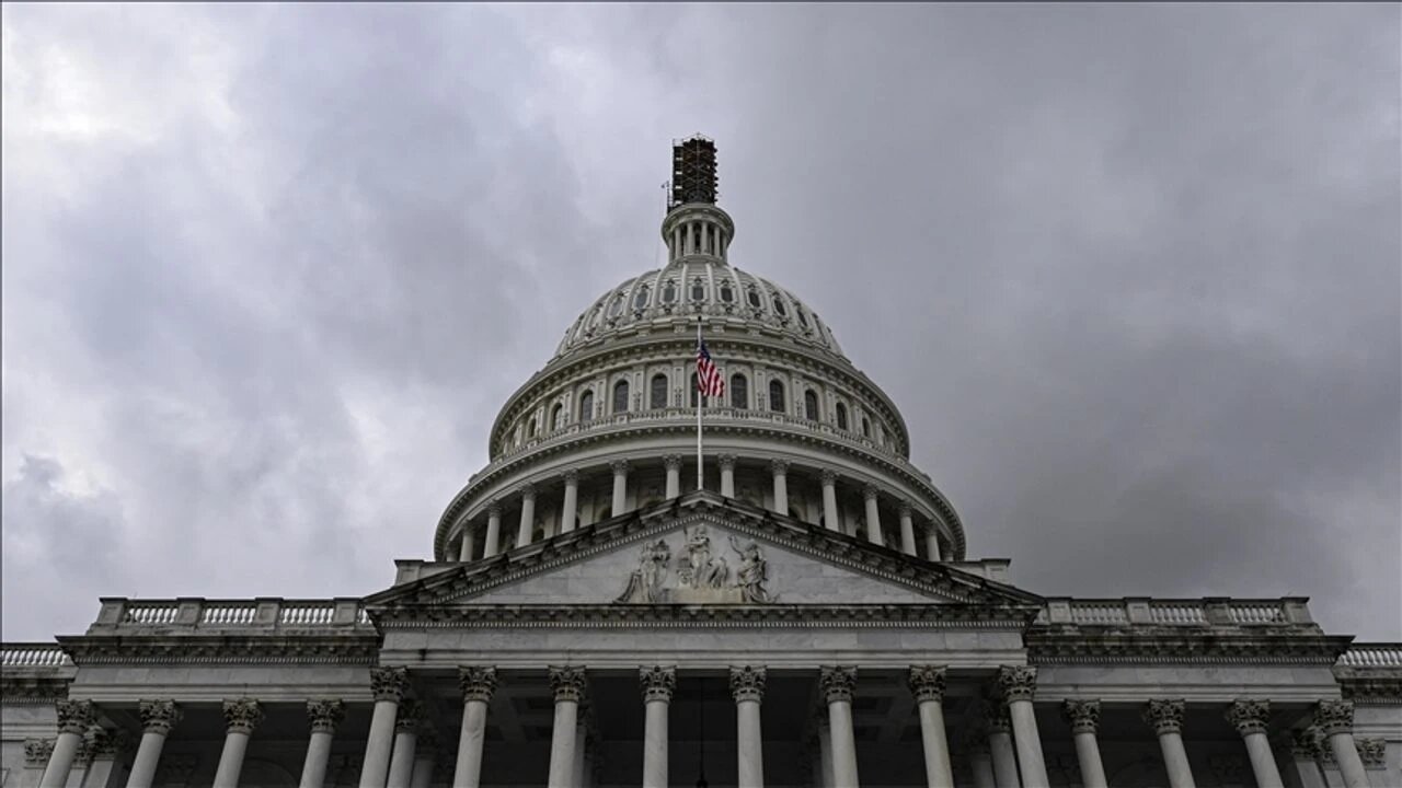 ABD'de bütçe krizi: Federal hükümet resmen kapandı