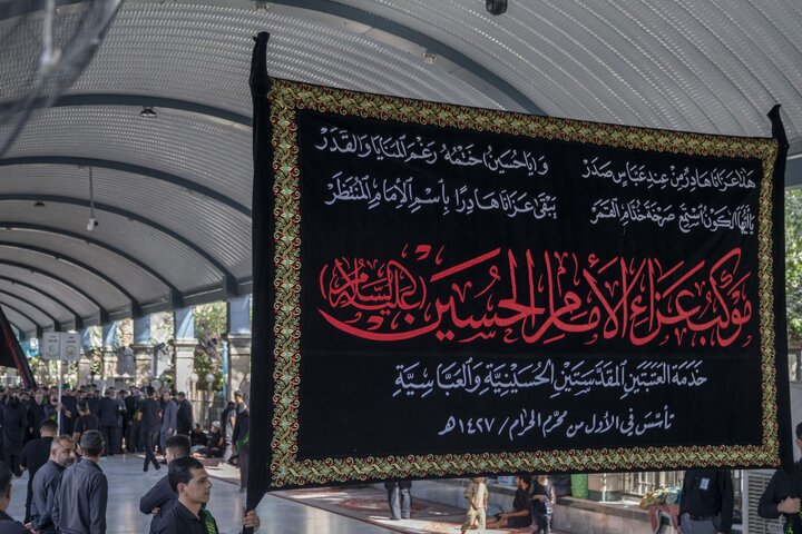 تقرير مصور/ خَدمَة العتبة الحسينية والعباسية يُحيون ذكرى شهادة السيدة الزهراء (ع)