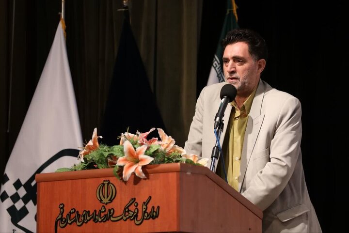 مدیرکل فرهنگ و ارشاد قم: برای ارتقای آثار، باب نقد علمی را باز کنیم