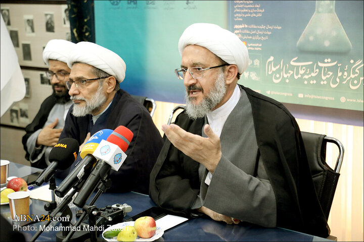 نشست رسانه ای اولین کنگره «حیات طیبه علمای جهان اسلام»