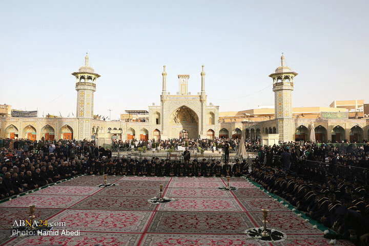 برافراشته شدن پرچم عزا بر فراز گنبد حرم حضرت معصومه(س)