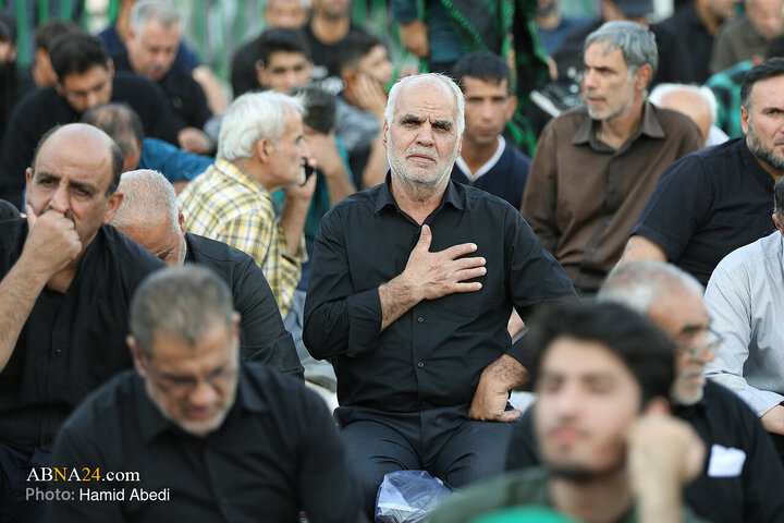 برافراشته شدن پرچم عزا بر فراز گنبد حرم حضرت معصومه(س)