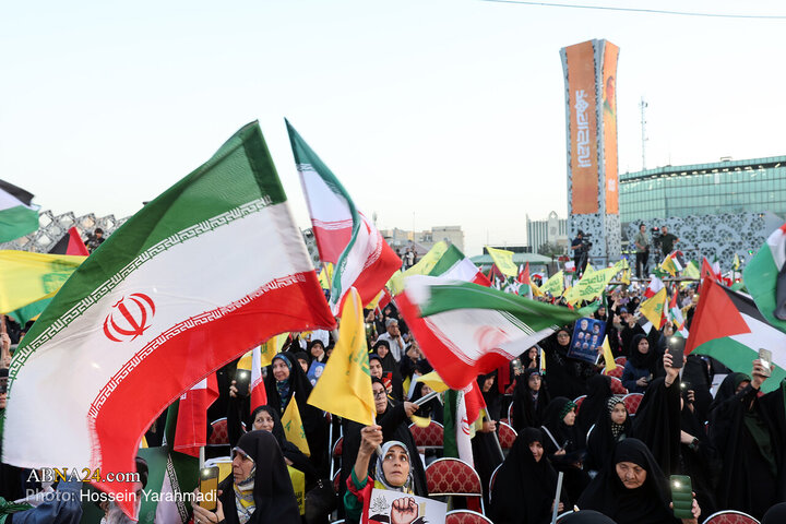 اجتماع مردمی «انا علی العهد»