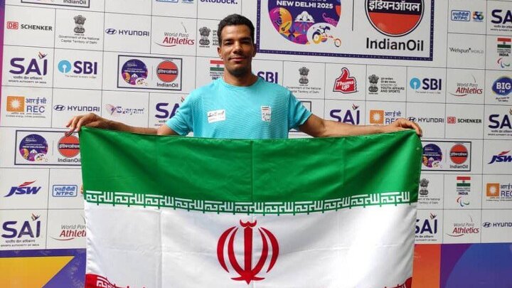 اهدای مدال قهرمان جهان به شهید سلامی