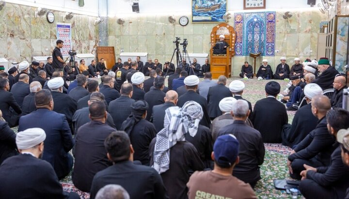 تقرير مصور/ العتبة الحسينية تقيم مجلس عزاء في ذكرى استشهاد السيدة فاطمة الزهراء (ع)