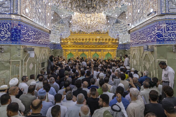 أجواء ليلة الجمعة عند مرقد أبي الفضل العباس (عليه السلام)